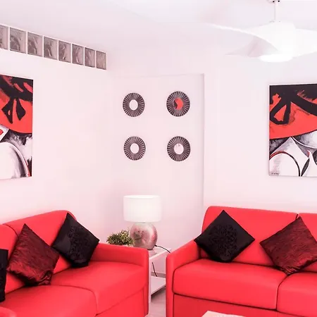 My Sweet Red Apartment Benidorm